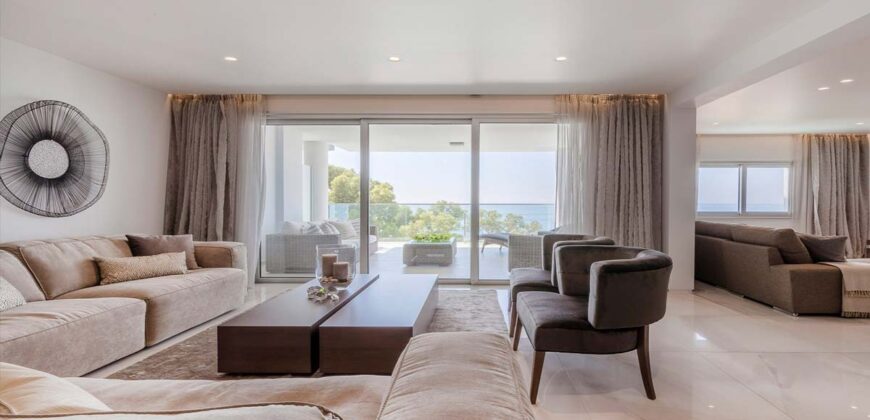 House  for sale in Tassia estate